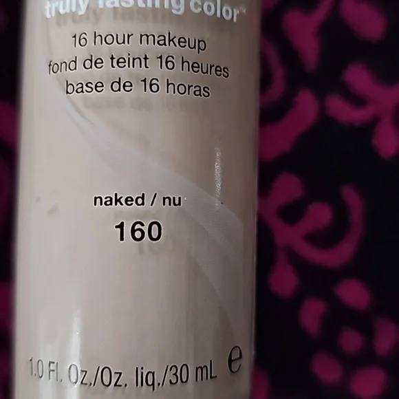 Lots of 2 ALMAY Truly Lasting Color (TLC) Foundation - Picture 3 of 4
